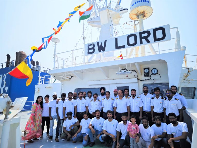 India's Independence Day - Crew onboard BW Oak